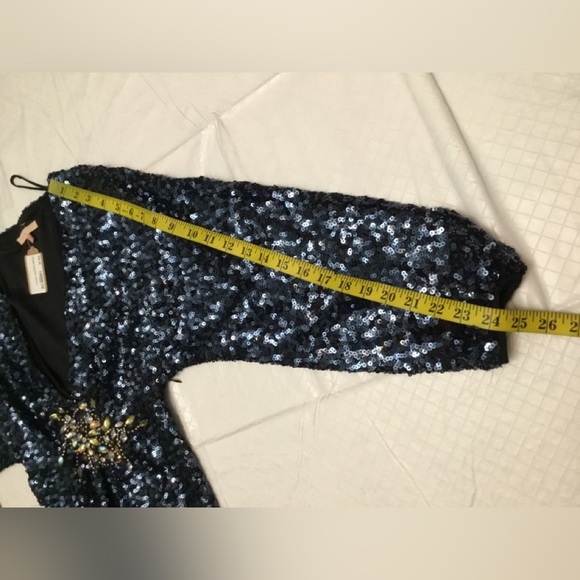 Sequin Embellished Dress - Picture 9 of 14